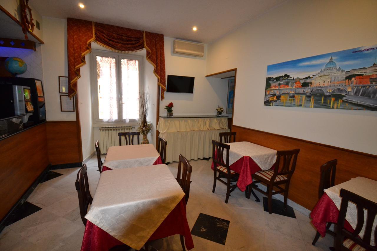Hotel Ferrarese Rome Exterior photo